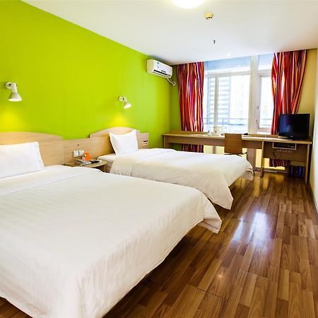 7Days Inn Guangzhou Tianhe Tianpingjia Subway Station 외부 사진